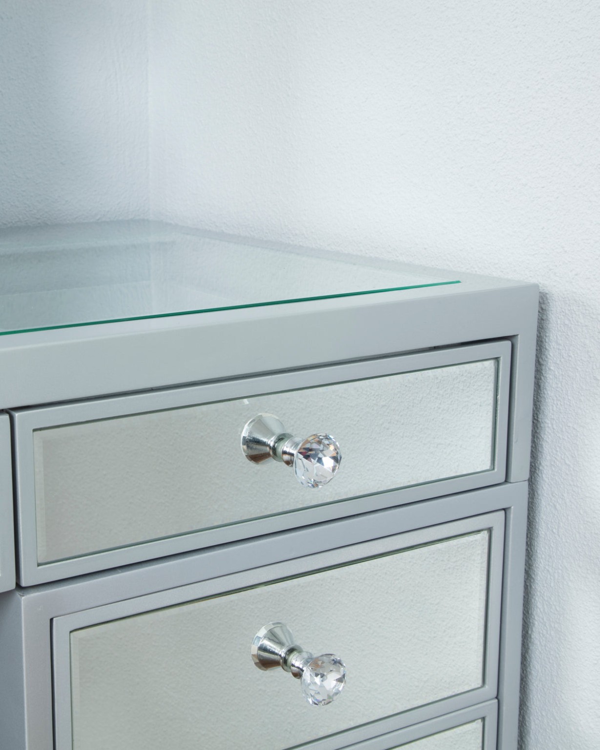 Tocador Referencia TH-13: detalle de los cajones